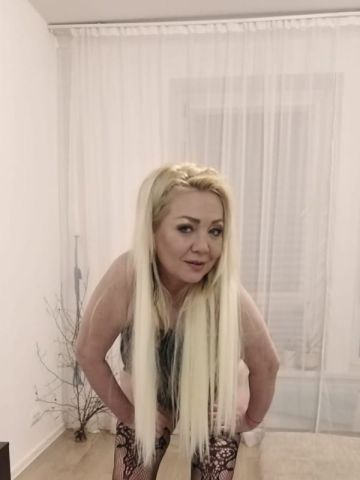 Проститутка Адель